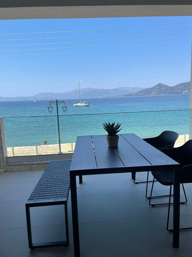 By The Sea - Paleros Villa Exterior photo