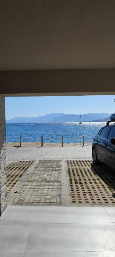By The Sea - Paleros Villa Exterior photo